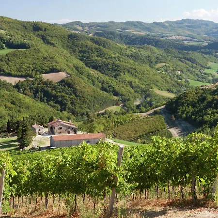 Апартаменты Cozy In Emilia-romagna With Barbeque *